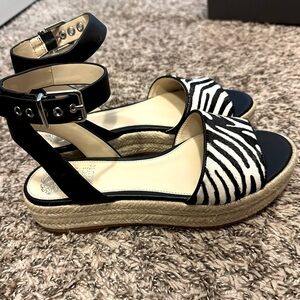 Vince Camuto Kathalia Espadrille platform sandals black and zebra